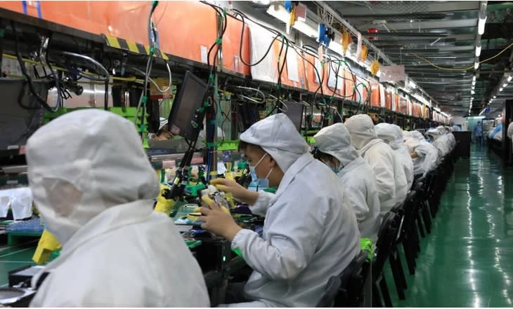 中國勞工在生產線上作業。(示意圖)   圖 : 翻攝自九派新聞（資料照）
