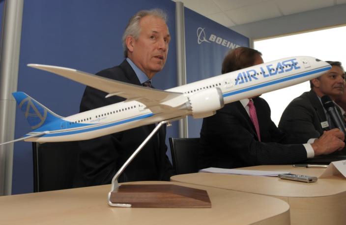 <div class="inline-image__caption"><p>Jim McNerney attends a signing ceremony with Air Lease Corporation for the 787-10 Dreamliner.</p></div> <div class="inline-image__credit">Eric Piermont/AFP via Getty</div>