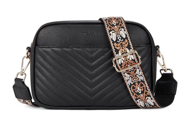 Louis Vuitton Babylone Mahina Bag worn by Hilary Duff Nail Salon January  21, 2020