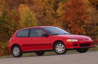 <p>The arrival of the 1992 Honda Civic Si hatchback quelled any notions that Honda had grown a bit too conservative in its small-car offerings. </p>