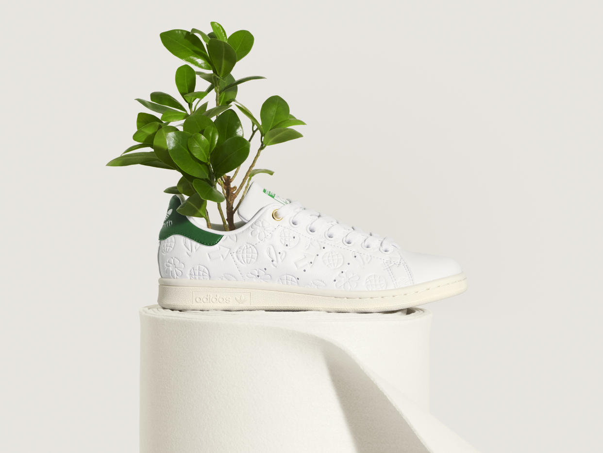 PR-adidasOriginals_SS21_StanSmith_FX5674_OffFoot_1 - Credit: Courtesy of Adidas