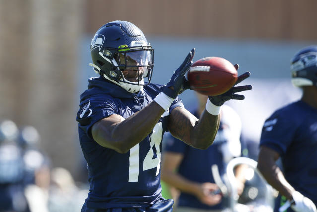 NFL training camp: Seahawks rookie WR DK Metcalf already clicking with  Russell Wilson