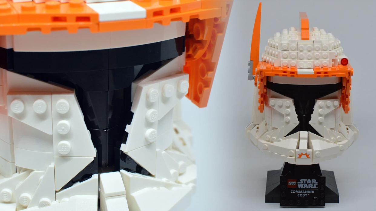  Lego Star Wars Clone Commander Cody Helmet. 