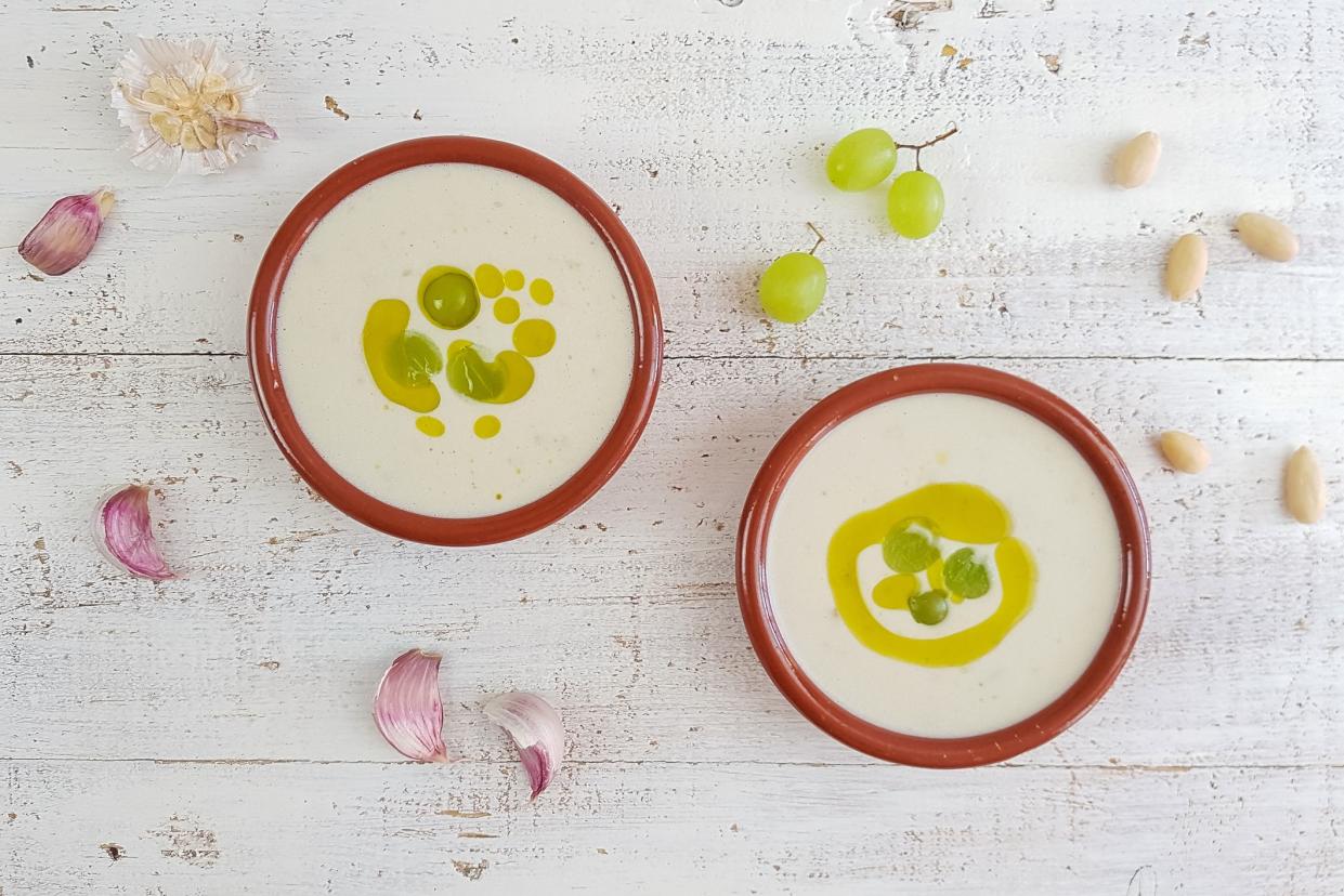 Traditional Spanish cold soup ajoblanco (ajo blanco). Perfect summer recipe for refreshing meal.