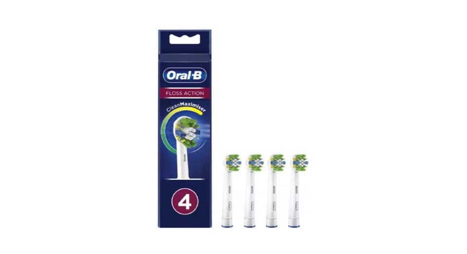 Oral-B FlossAction Toothbrush Head with CleanMaximiser Technology, 4 Pack