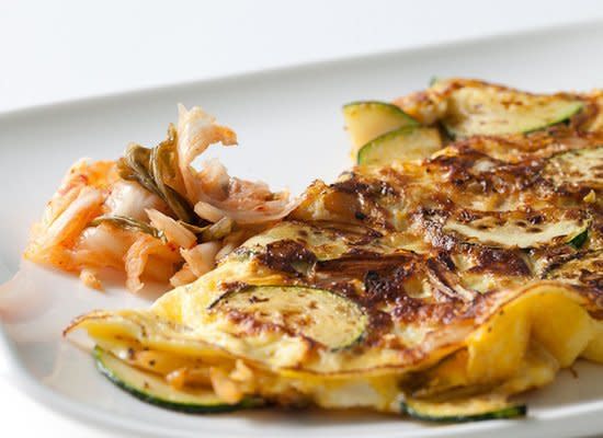 <strong>Get the <a href="http://steamykitchen.com/19118-kimchi-omelet-recipe.html" target="_hplink">Kimchi Omelet recipe</a> by Steamy Kitchen</strong>