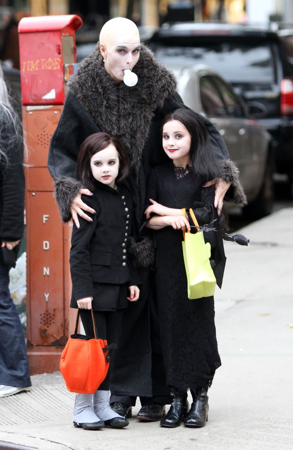 <p>Brooke and her daughters were convincing as members of the Addams crew back in 2011.<br></p>