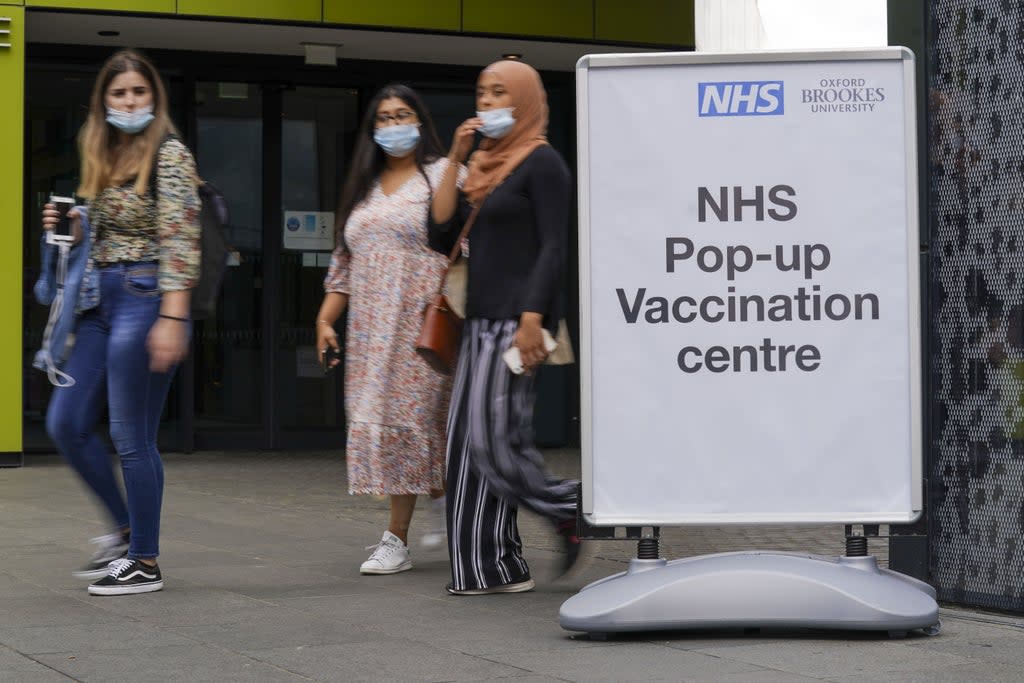 A pop-up Covid-19 vaccination clinic at Oxford Brookes University (Steve Parsons/PA) (PA Wire)