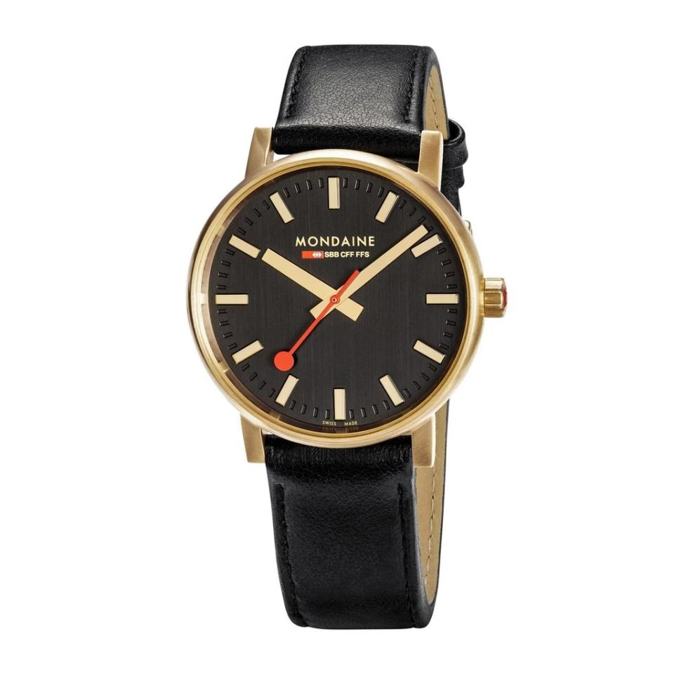 Mondaine-Official-Swiss-Railways-Evo2-Gold-Large-Case-Watch