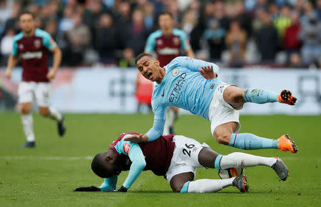 Soccer Football - Premier League - West Ham United v Manchester City - London Stadium, London, Britain - April 29, 2018 West Ham United's Arthur Masuaku in action with Manchester City's Danilo REUTERS/David Klein