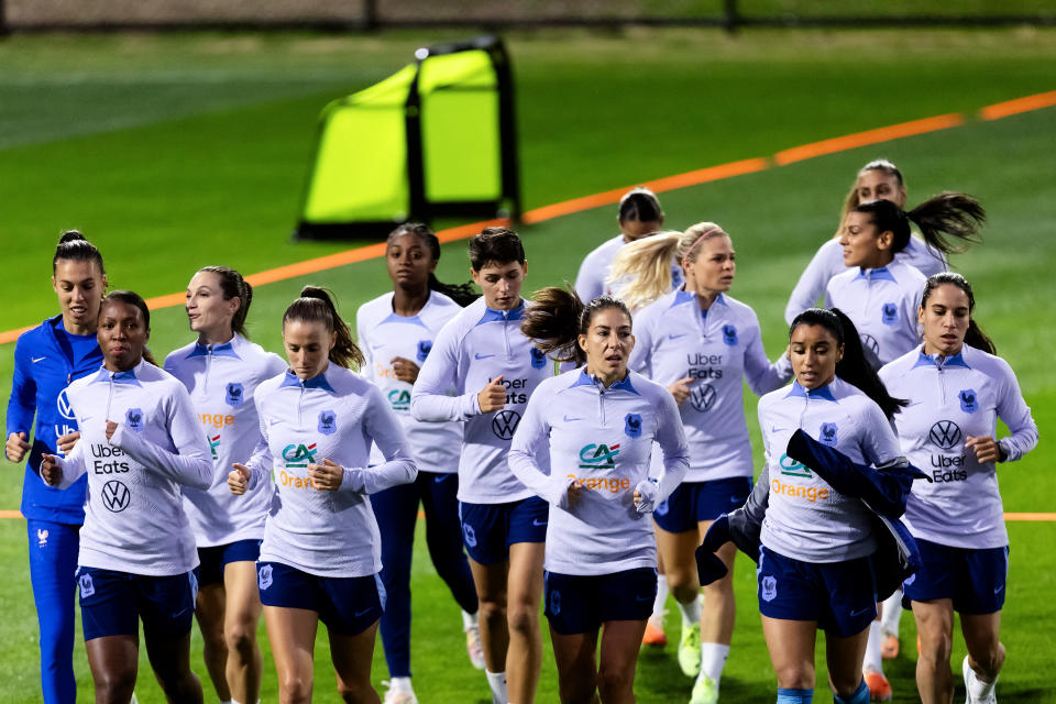 SYDNEY, AUSTRALIA - JULY 16: Players of France warm up during a France Training Session at Valentine Sports Park on February 16, 2023 in Sydney, Australia. (Photo by Damian Briggs/Speed Media/Icon Sportswire via Getty Images)