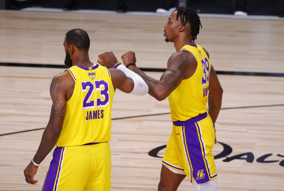 LeBron James（圖左）與Dwight Howard。（NBA Photo by Kevin C. Cox/Getty Images)