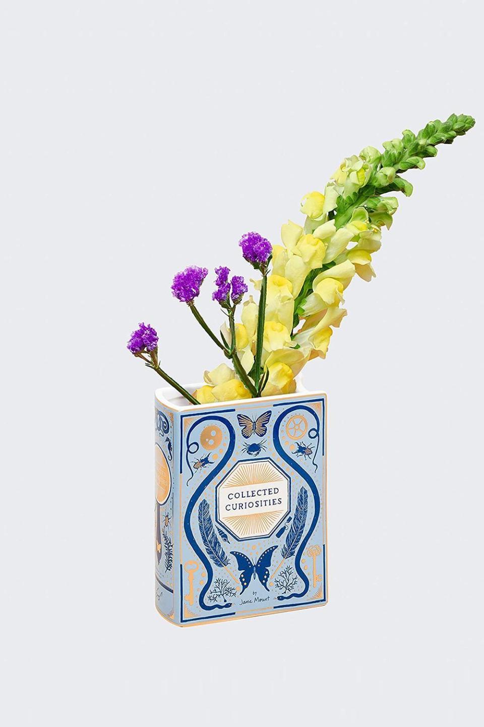 27) Bibliophile Ceramic Vase