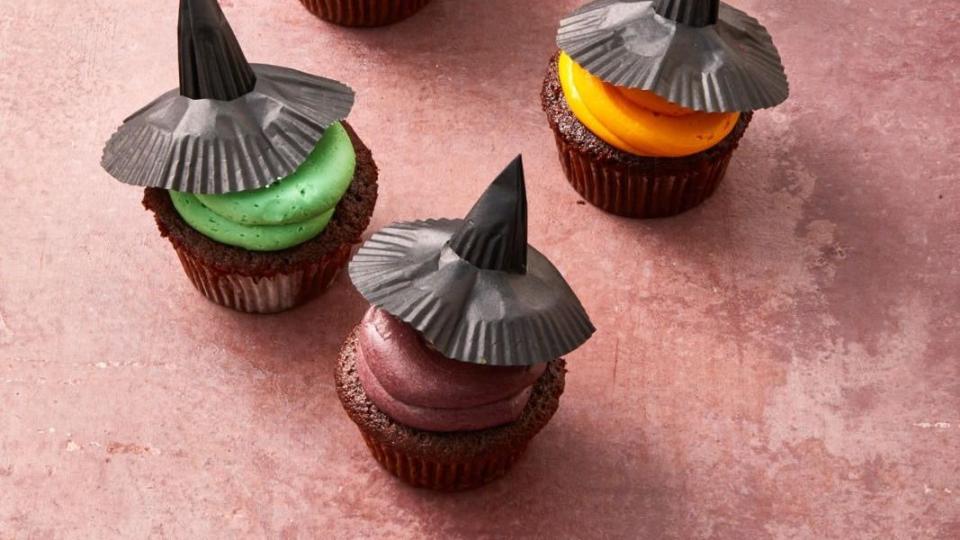 witch cupcakes