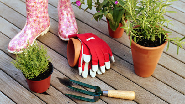 April gardening jobs