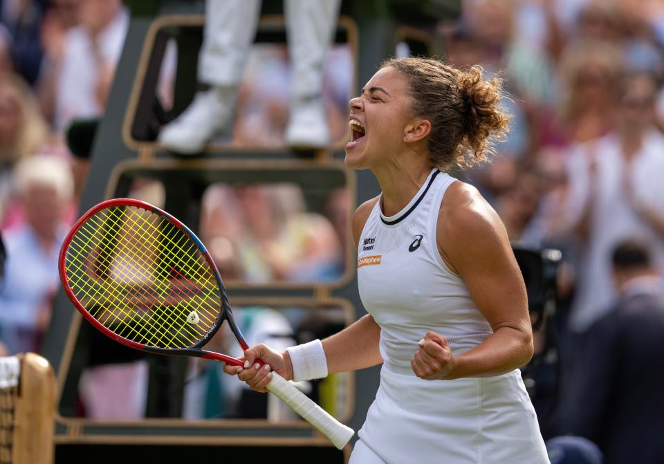 Jasmine Paolini celebrates winning her semifinal match against Donna Vekic.