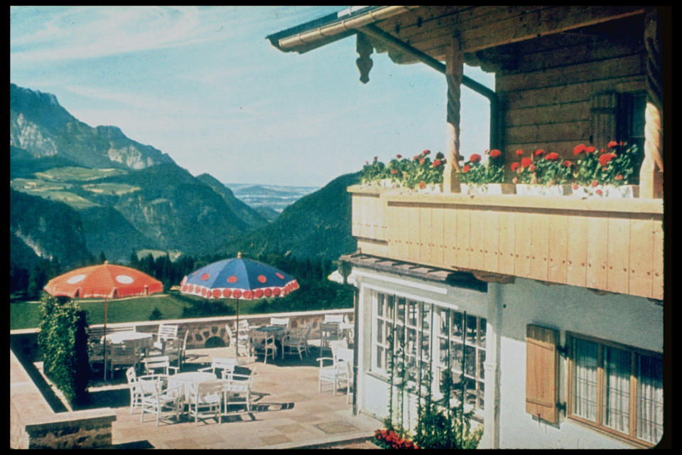 Vista de la terraza del Berghof, la propiedad de Hitler en Berchtesgaden, Alemania, a finales de la década de los '30. (Hugo Jaeger/Timepix/Time Life Pictures/Getty Images)