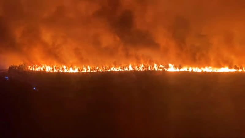 Wildfires rage in southwestern France amid new heatwave