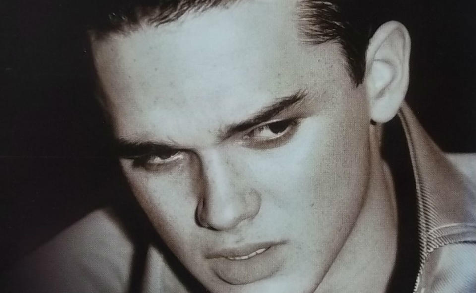 Gareth Gates – Unchained Melody