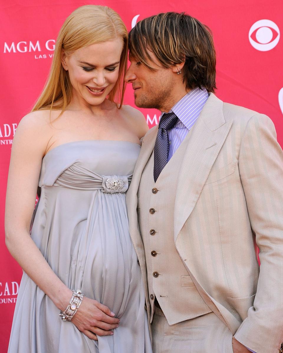 Nicole Kidman (L) and musician Keith Urban arrive at the 43rd annual Academy Of Country Music Awards held at the MGM Grand Garden Arena on May 18, 2008 in Las Vegas, Nevada