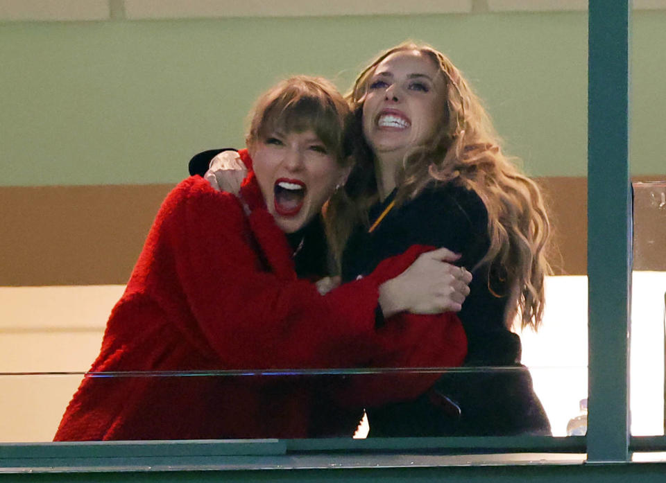 Britney Mahomes and Taylor Swift (Stacy Revere / Getty Images)