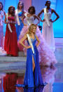 Miss England wins the Beach beauty round in the Miss World 2011 final.
