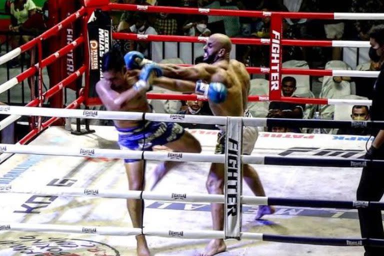 Yassine Cheuko, el guardaespaldas de Lionel Messi, practica varios artes marciales, entre ellos el Boxeo Tailandés