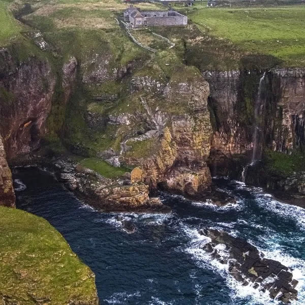 This five-bed detached clifftop house in Scotland is among the most popular in the UK right now. (Zoopla)