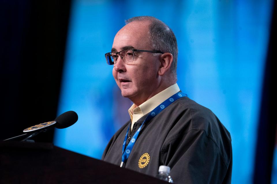 UAW president Shawn Fain introduces Gov. Whitmer at the UAW special bargaining convention at Huntington Place in Detroit, Tuesday, March 28, 2023.