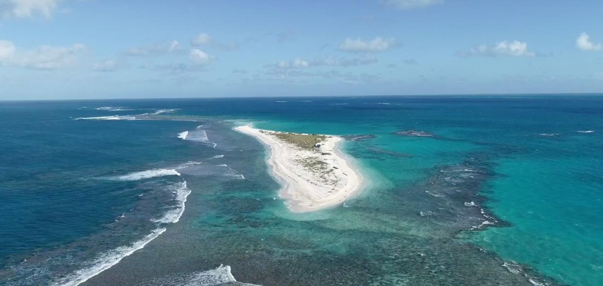 East Island was the second-largest islet in the French Frigate Shoals, an atoll in the remote northwestern Hawaiian Islands. (Photo: <a href="https://www.youtube.com/watch?v=W2Pw4aejtUw" target="_blank">Chip Fletcher/YouTube</a>)