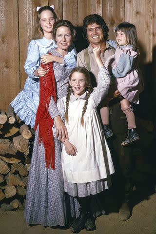 Everett in the SpotlMelissa Gilbert (center) with her Little House costars Melissa Sue Anderson, Karen Grassle, Michael Landon and Lindsay Greenbush in 1974.