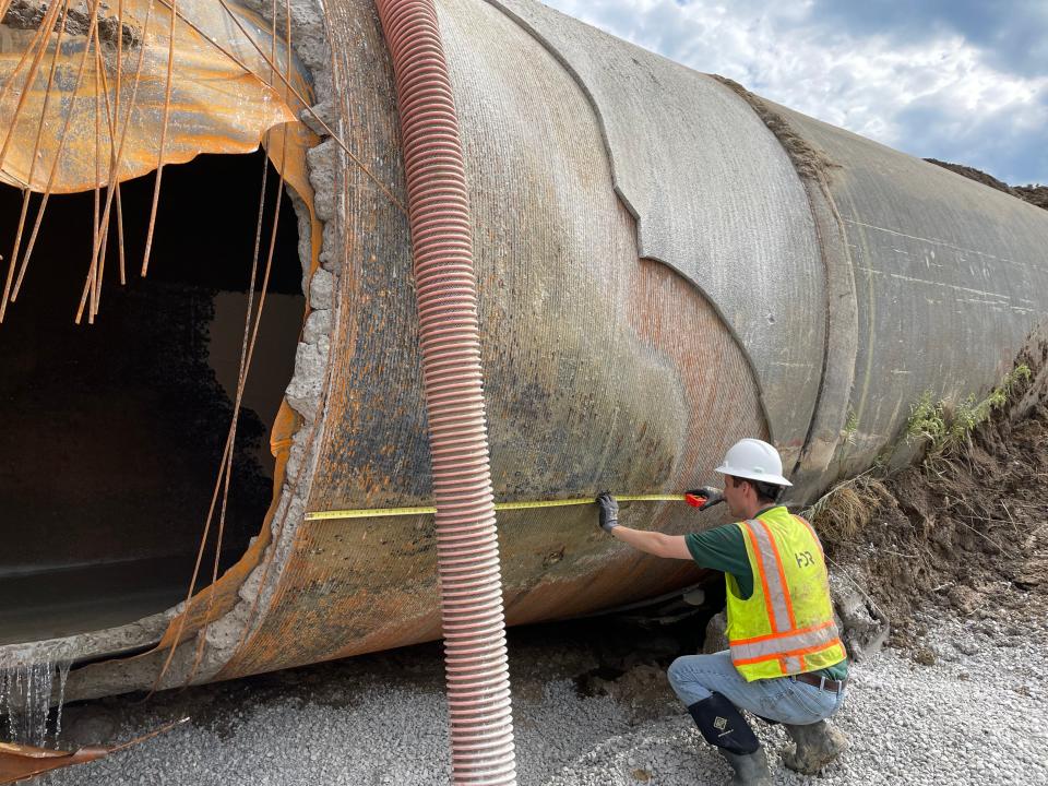 A close up of the break in the 120-inch pipe. 