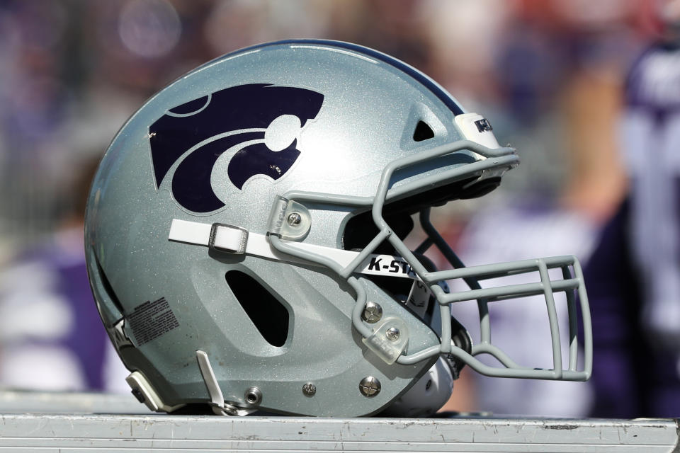 MANHATTAN, KS - OCTOBER 26: A Kansas State Wildcats helmet during a Big 12 football game between the Oklahoma Sooners and Kansas State Wildcats on October 26, 2019 at Bill Snyder Family Stadium in Manhattan, KS. (Photo by Scott Winters/Icon Sportswire via Getty Images)