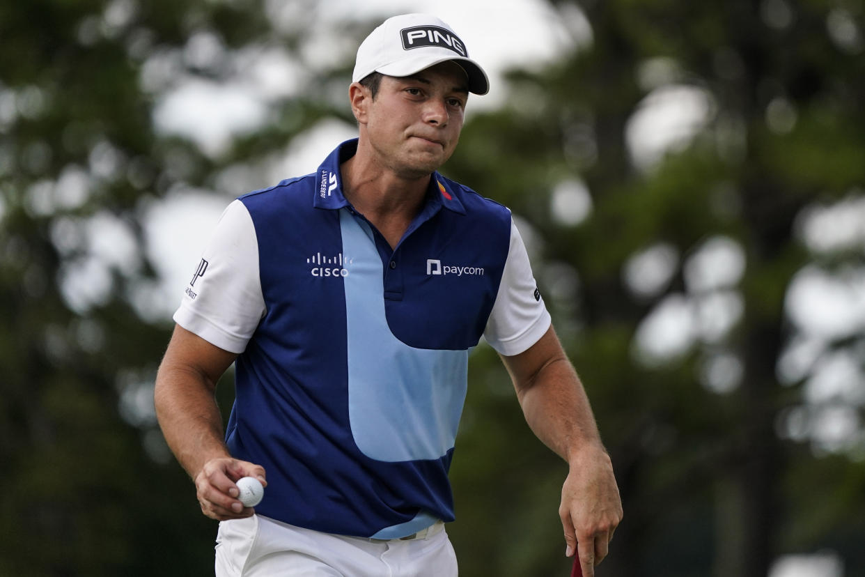 Viktor Hovland captured the FedEx Cup in dominating fashion on Sunday. (AP Photo/Mike Stewart)