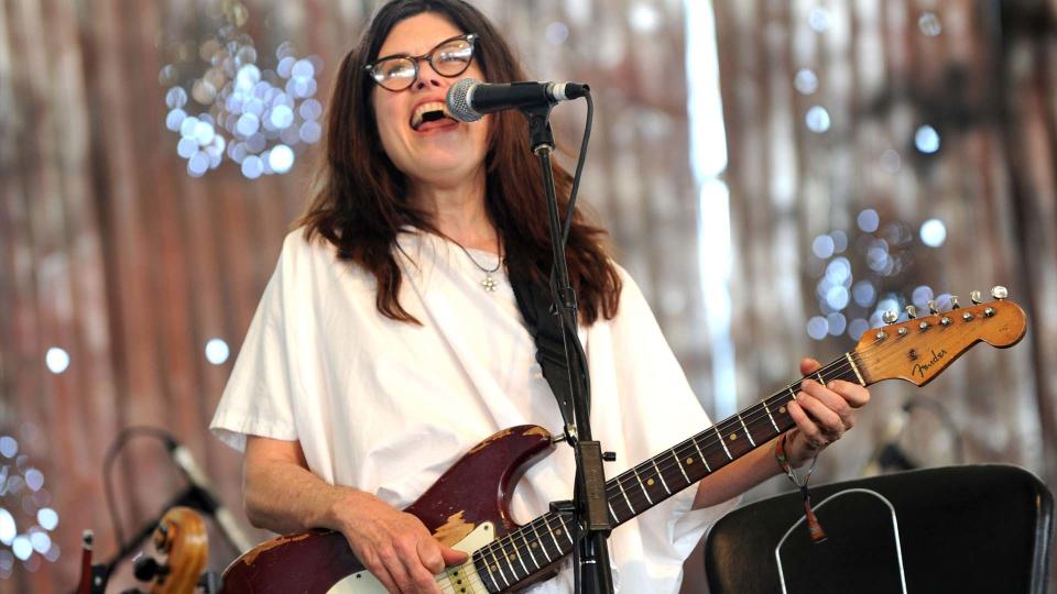 Victoria Williams performing at a music festival in 2010. (Photo: Getty)