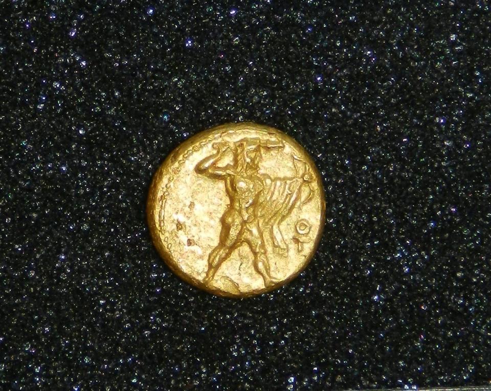 One of two 4th century Cypriot coins repatriated to the Republic of Cyprus in a ceremony January 2023, after a seven-year investigation by Homeland Security Investigations in Delaware and Philadelphia. Depicted on the front og the coin is Hercules.