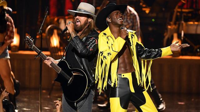 Lil Nas X and Billy Ray Cyrus Shut Down the BET Awards 2019 With 'Old Town  Road' Performance