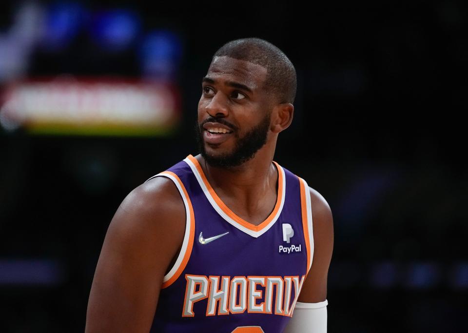 Phoenix Suns guard Chris Paul during the first quarter aghast the Los Angeles Lakers at Staples Center.