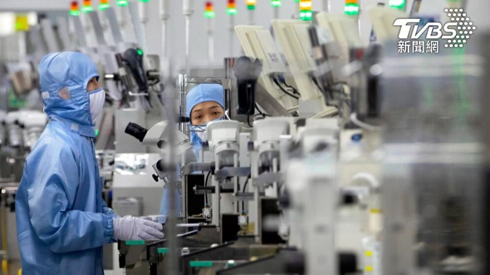 大陸有望在2025年超過台灣，成為全球最大的晶片製造國。（圖／達志影像美聯社）