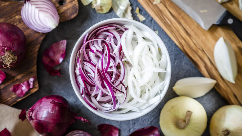 sliced red and white onions
