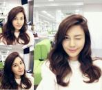 Kim Ha-neul makes a cute wink for the fans