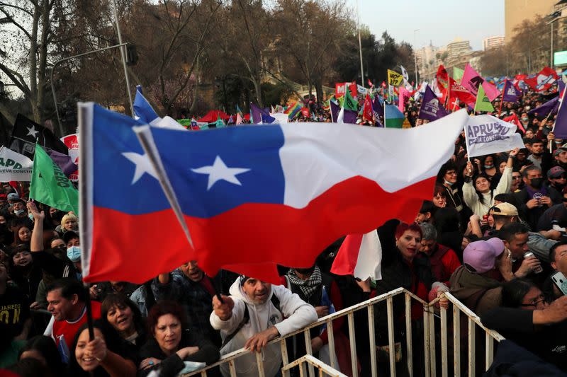 La campaña del plebiscito constitucional cierra en Chile