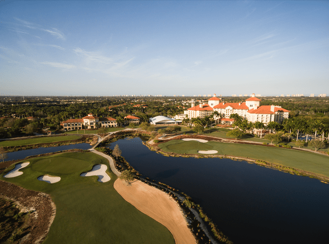 <p>Courtesy of The Ritz-Carlton Naples, TiburÃ³n</p>