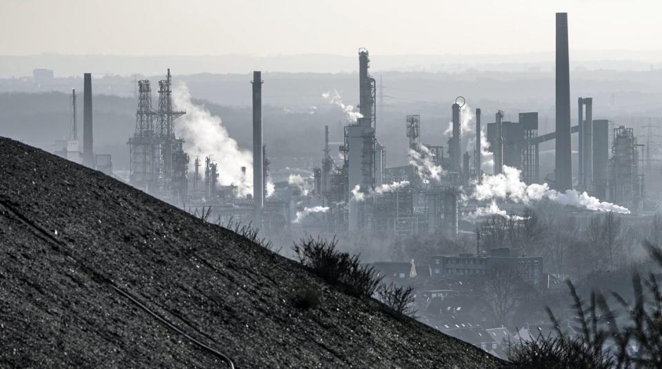 <span class="caption">Banks around the world are evaluating the potential impact of climate change and government regulation on their lending practices. Energy-intensive sectors, like coal and oil, tend to suffer most. </span> <span class="attribution"><span class="source">(AP Photo/Martin Meissner) </span></span>