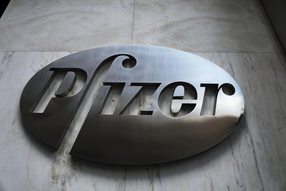 Pfizer Offers Early Retirement to U.S. Employees Ahead of Layoffs