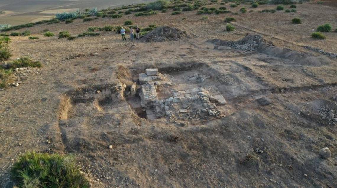 The ruins of the watchtower as seen from above.