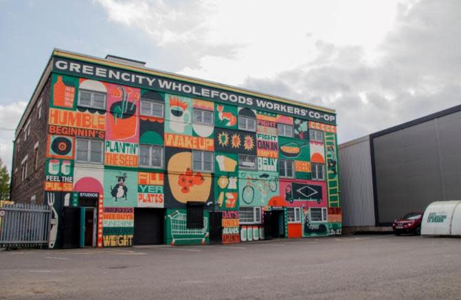 Glasgow Times: Cobolt Collective, a collaborative of Glasgow-based mural artists, was chosen for this project