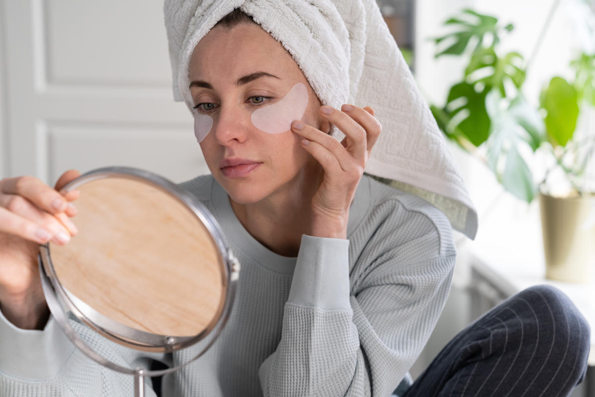 These best-selling “magic” eye masks are on sale for  (that’s 51% off!) – they have more than 14,000 5-star reviews