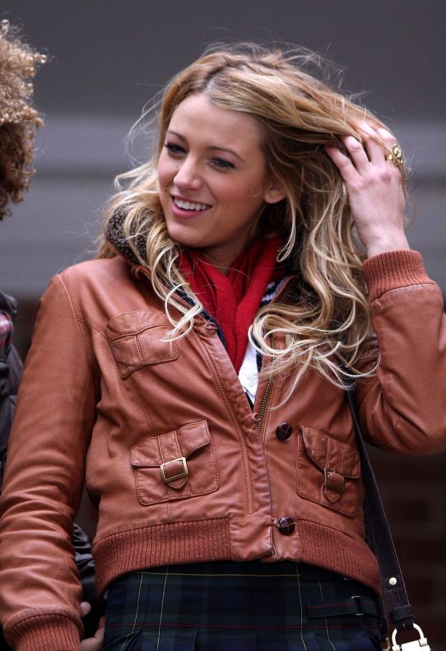 You Have to See Blake Lively's Red Hair In Serena Van der Woodsen Waves —  See the Photos
