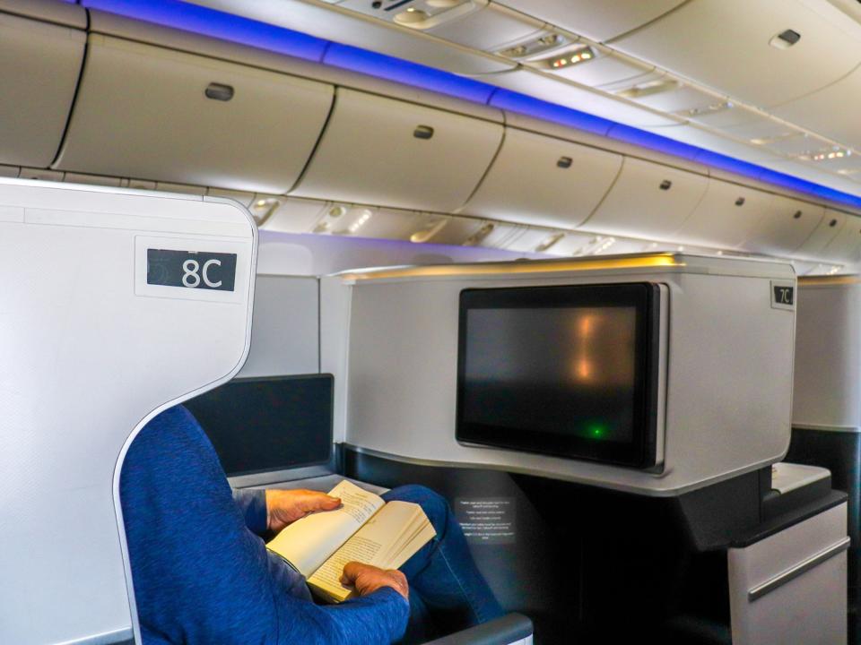 Delta Air Lines First Class Phoenix to Minneapolis Boeing 767-400ER